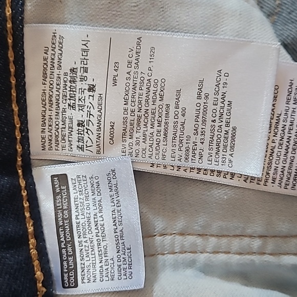 Levi's Jeans - Picture 6 of 7